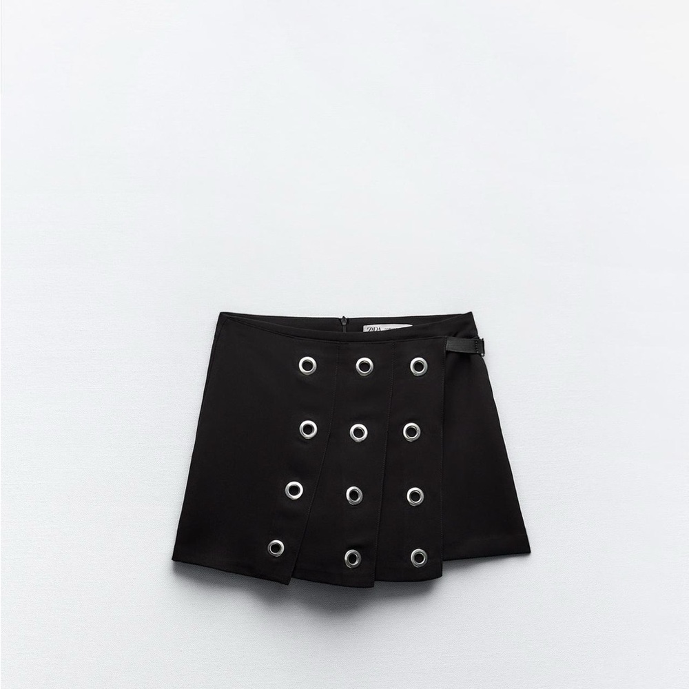 Zara Eyelet Trim Mini Skort
